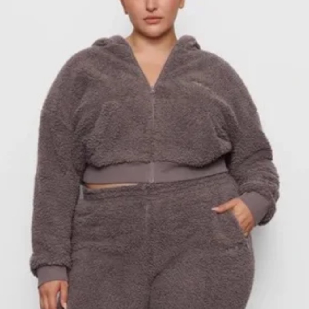 NEW- SKIMS Teddy Sherpa Zip Up Hoodie in Amethyst